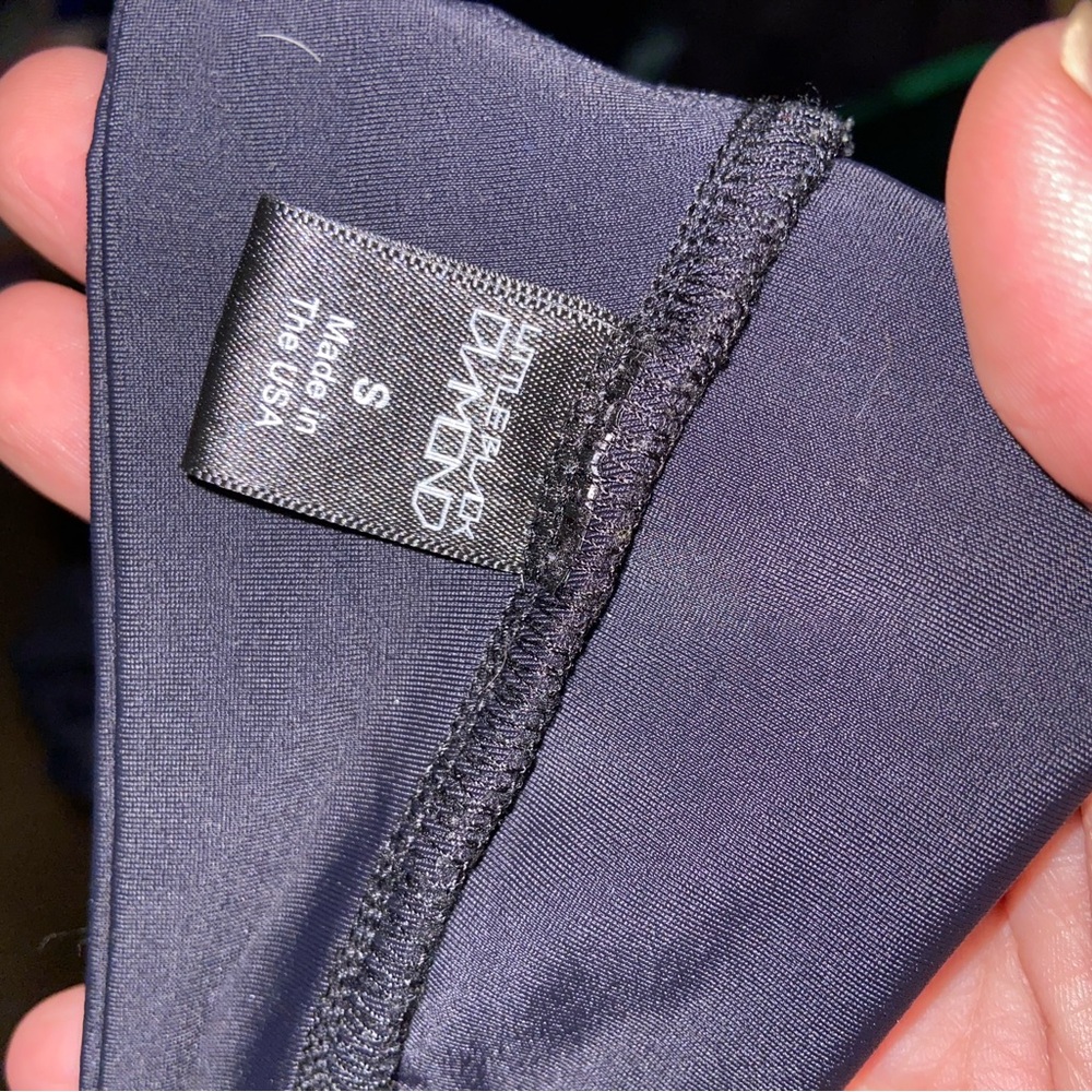 Little black diamond bottom - Picture 3 of 3